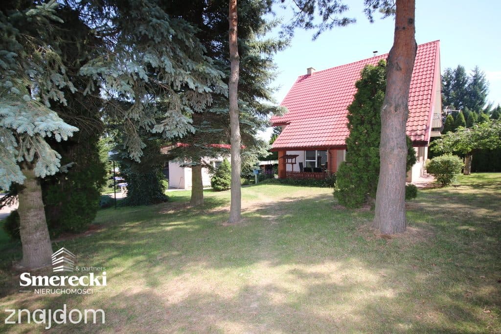 Oaza spokoju – piękny dom wśród zieleni - zdjęcie 20