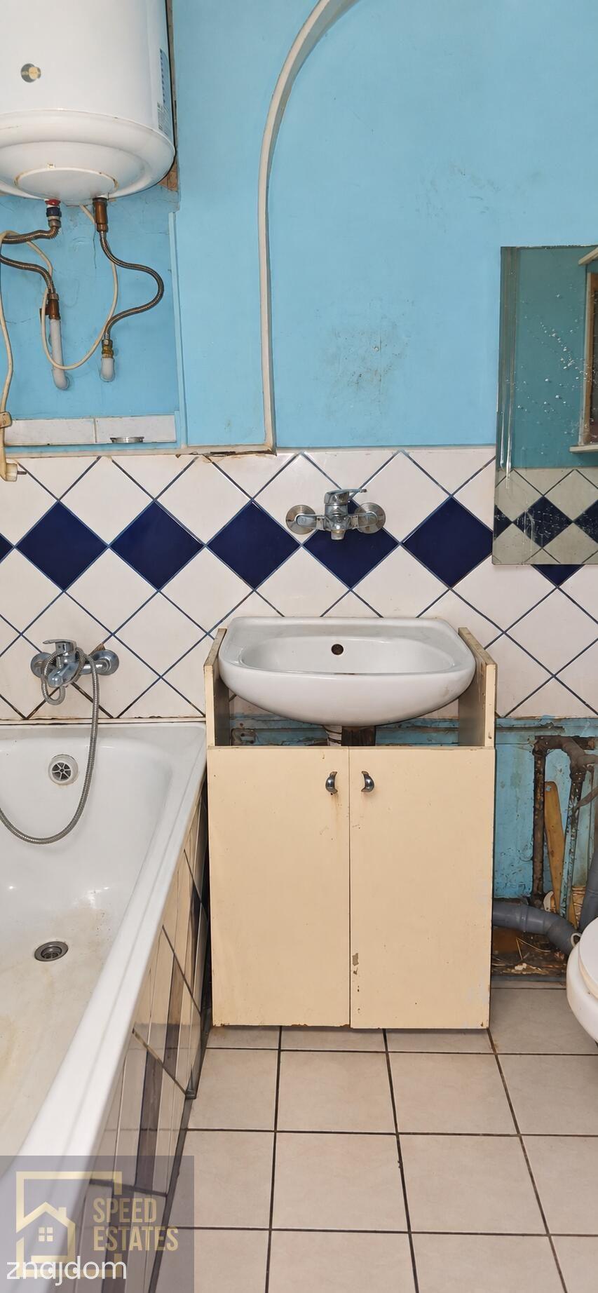 2 POKOJE | 88,8 m² | RYNEK W ŚWIDNICY | DO GENERALNEGO REMONTU - zdjęcie 4