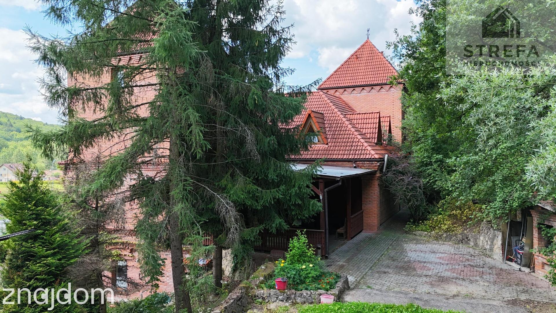 Zamek, hotel, restauracja, gotowy biznes - zdjęcie 11