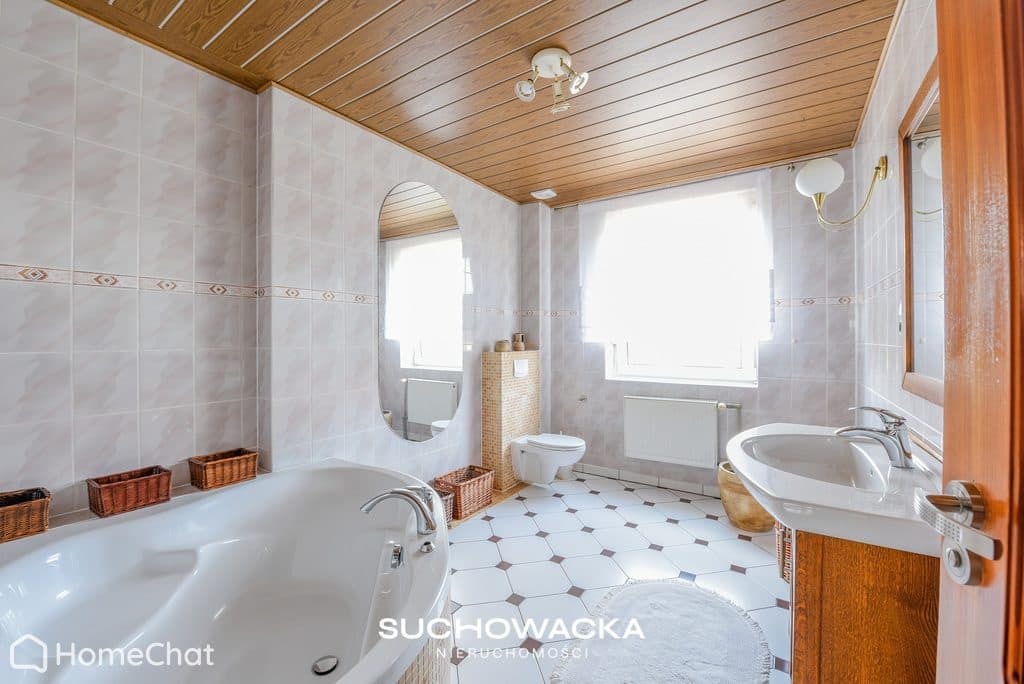 6 pok. | 253 m² | garaż | ogród | piwnica