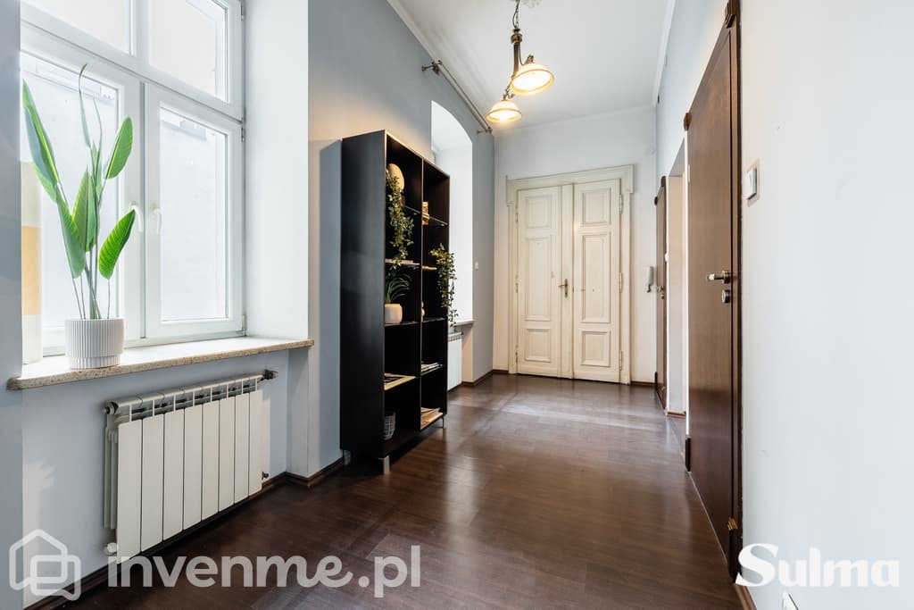 Lokal biurowy do własnej aranżacji | Śródmieście