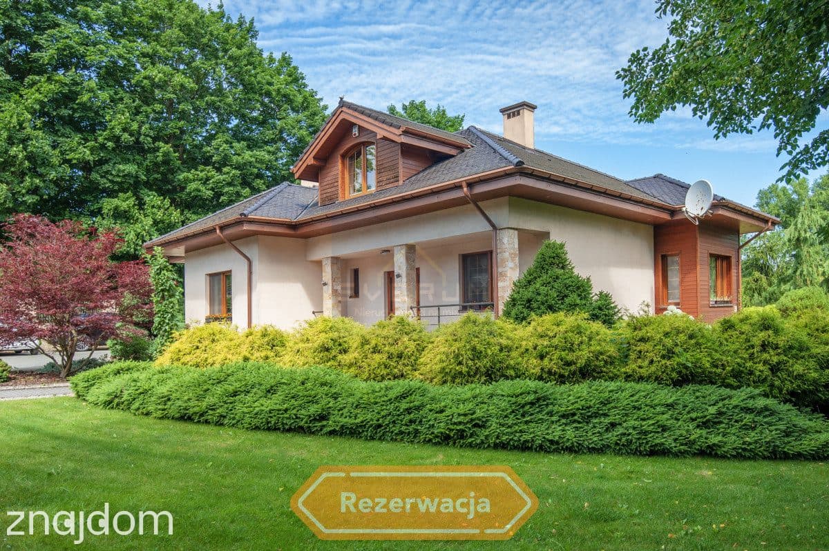 Komfortowy dom 233 m² z ogrodem przy rzece.