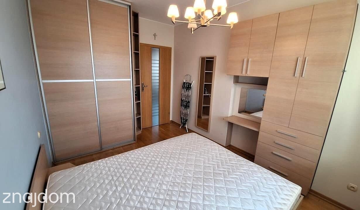 Komfortowe mieszkanie w super lokalizacji - zdjęcie 9