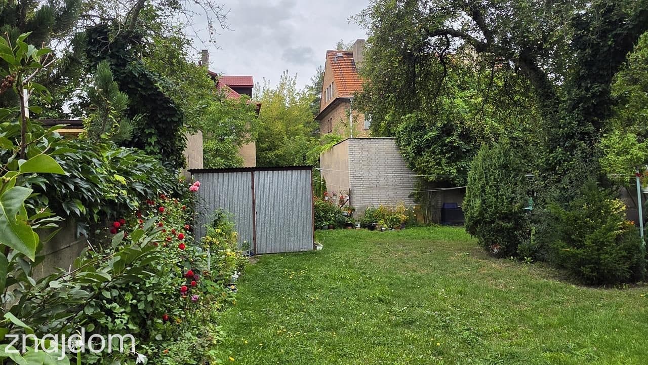 Poddaszowe klimatyczne 2 pokoje z miejscem postojowym za bramą - zdjęcie 12