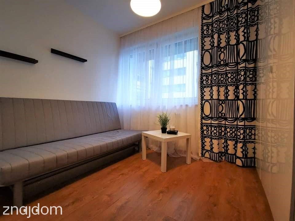 Dwa pokoje, miejsce postojowe w garażu, komórka lokatorska ! - zdjęcie 8