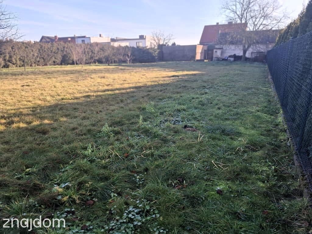Ładna działka budowlana w Strykowie ! - zdjęcie 2