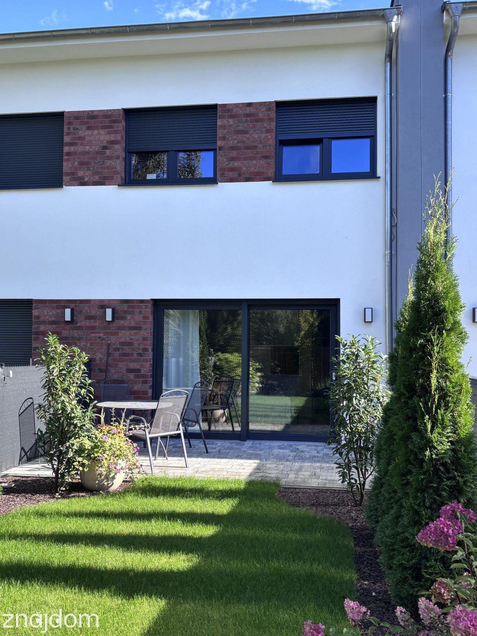 DOM SZEREGOWY 97 M² | STRZESZYN | OGRÓD | GARAŻ | CENA 1 419 000 ZŁ