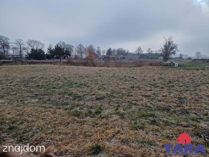 Działka z WZ 500 m od jeiora