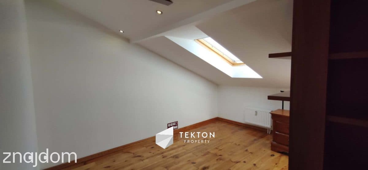 Dwupoziomowy klimatyczny apartament 100m2 - zdjęcie 16