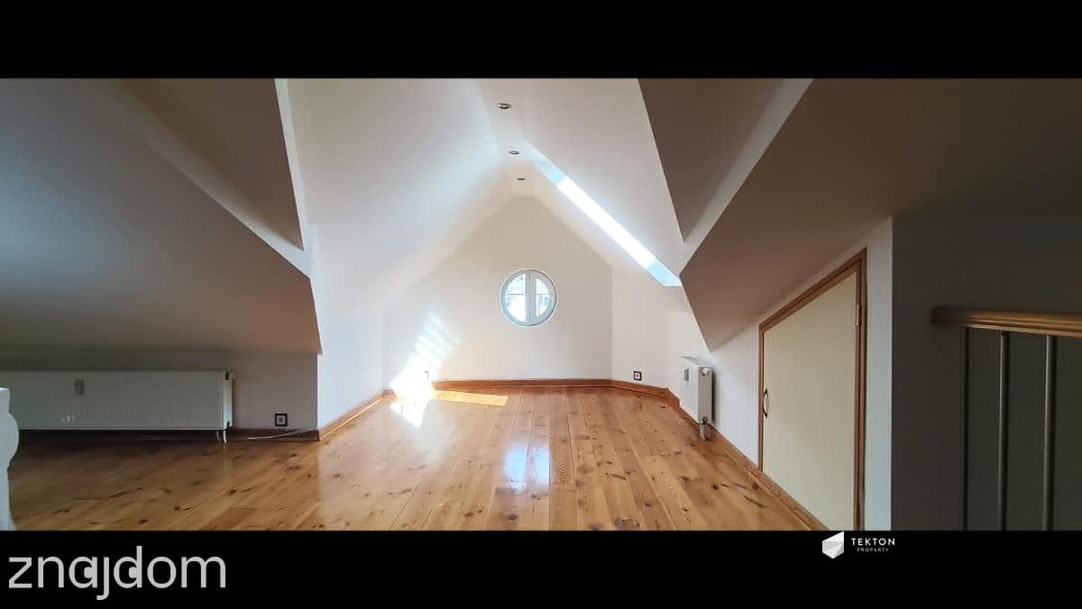 Dwupoziomowy klimatyczny apartament 100m2 - zdjęcie 9
