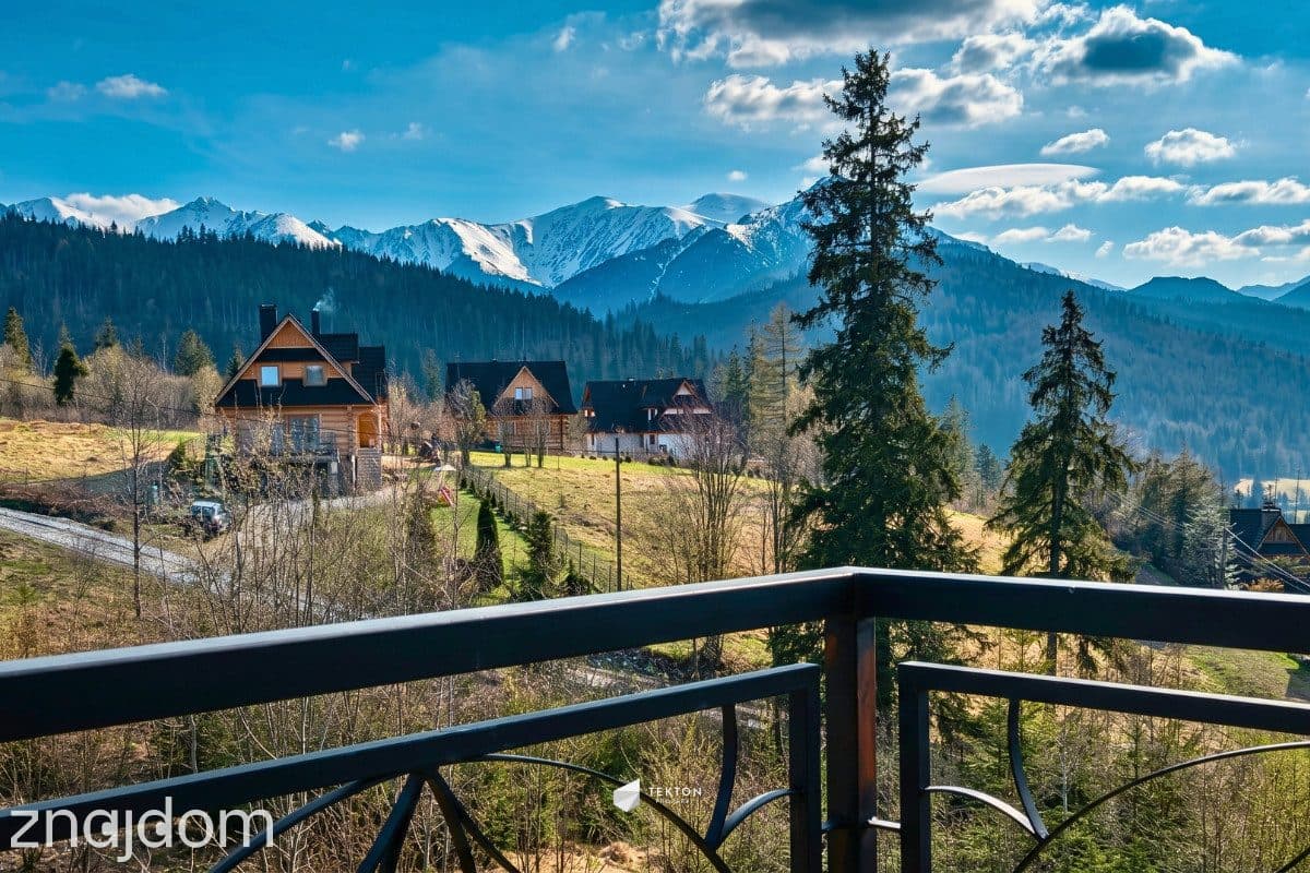 Panorama Tatr, czyste powietrze i technologia EV