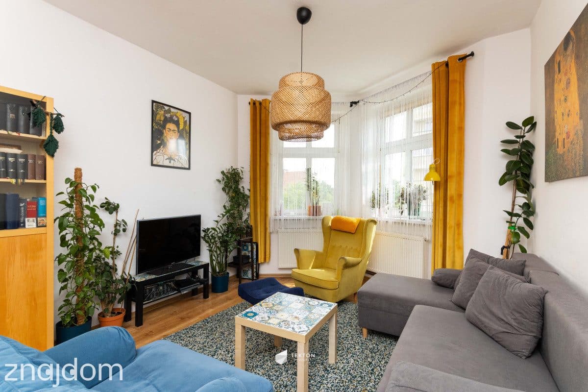 3 pokoje | 81 m² | Balkon | Klimatyczna kamienica