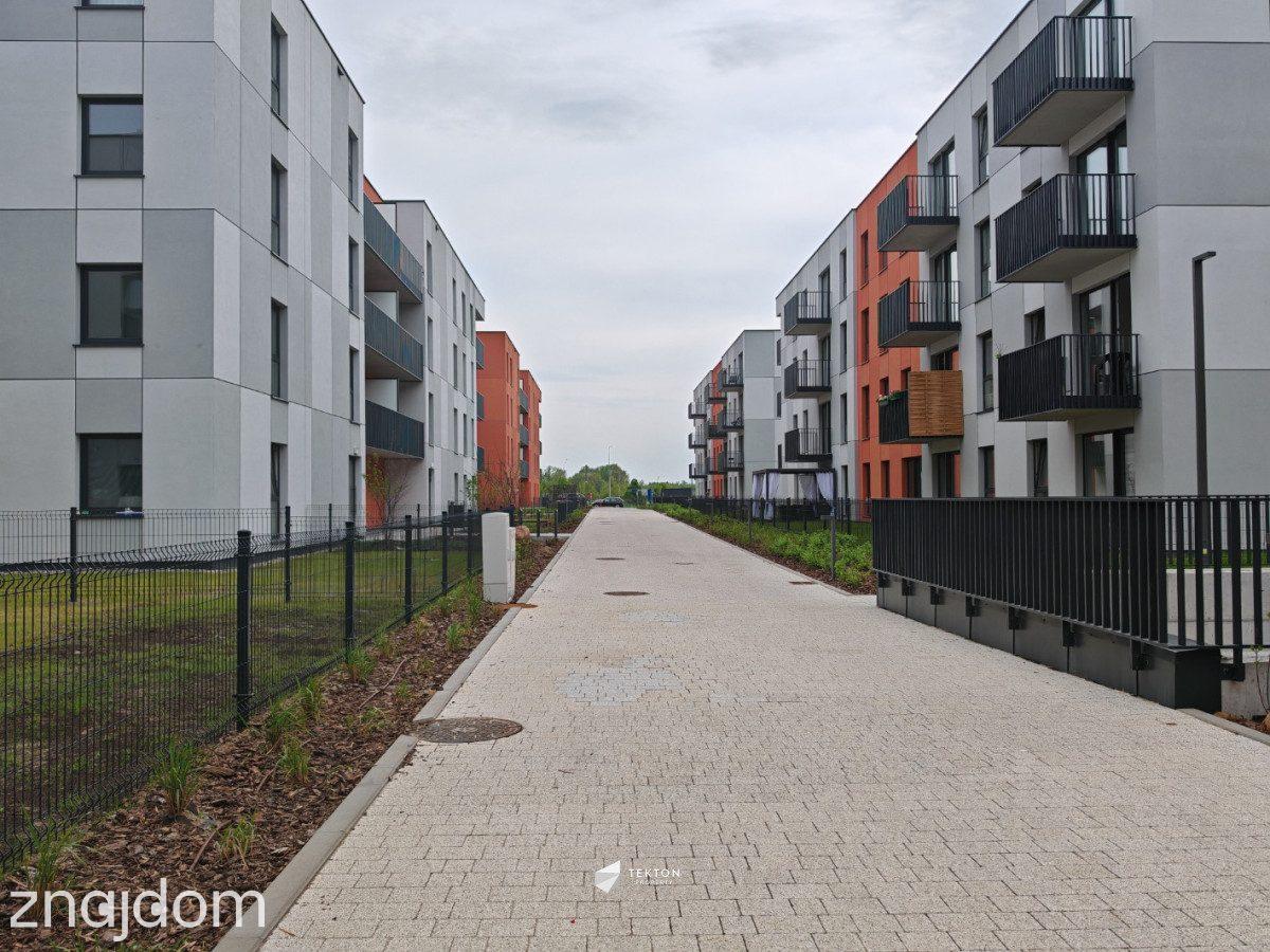 Nowe z ogródkiem 32m²! Stan deweloperski - zdjęcie 10