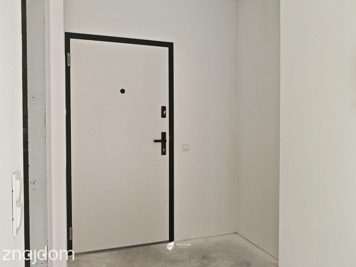 Nowe z ogródkiem 32m²! Stan deweloperski - zdjęcie 6