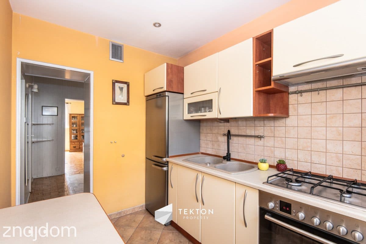 2 pokoje, balkon z ładnym widokiem i piwnicą - zdjęcie 9