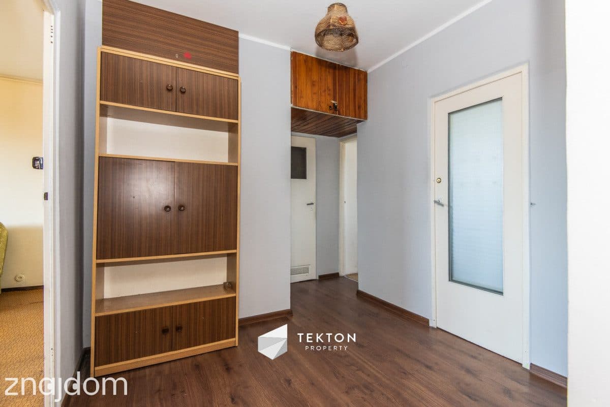 3 pokoje z balkonem, piwnicą, blisko centrum - zdjęcie 14