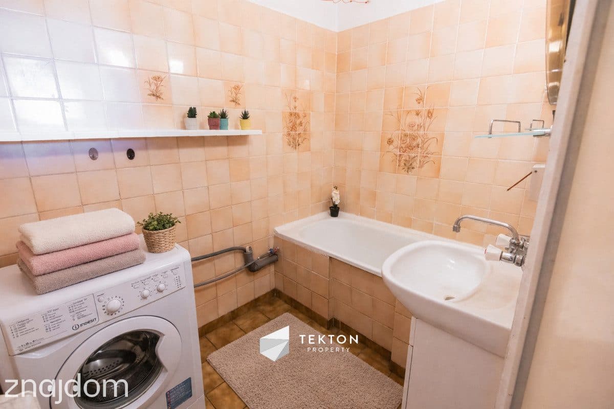 3 pokoje z balkonem, piwnicą, blisko centrum - zdjęcie 9