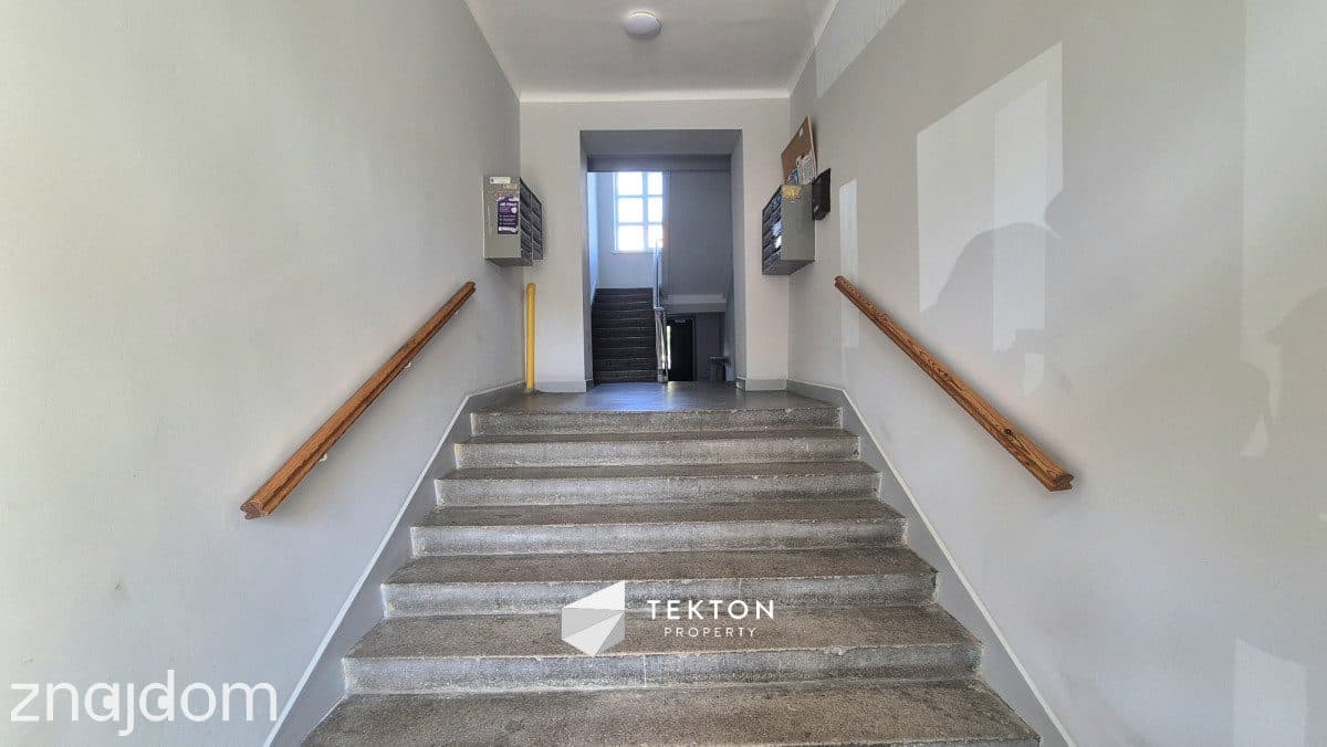 kawalerka31m² Łódź|Świetna lokalizacja|Do remontu - zdjęcie 9