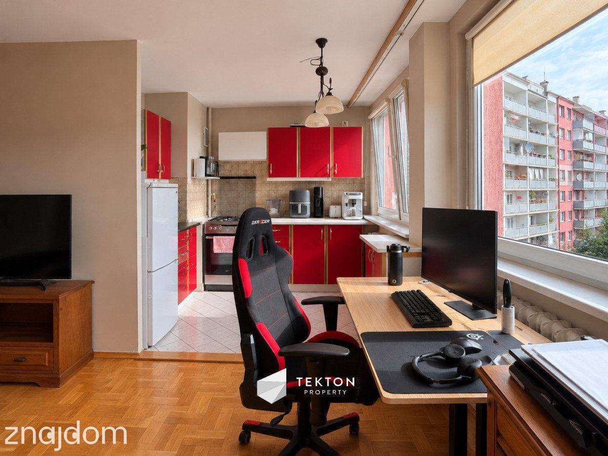 2 pokoje | Balkon | Osobna kuchnia | 32,3 m² |