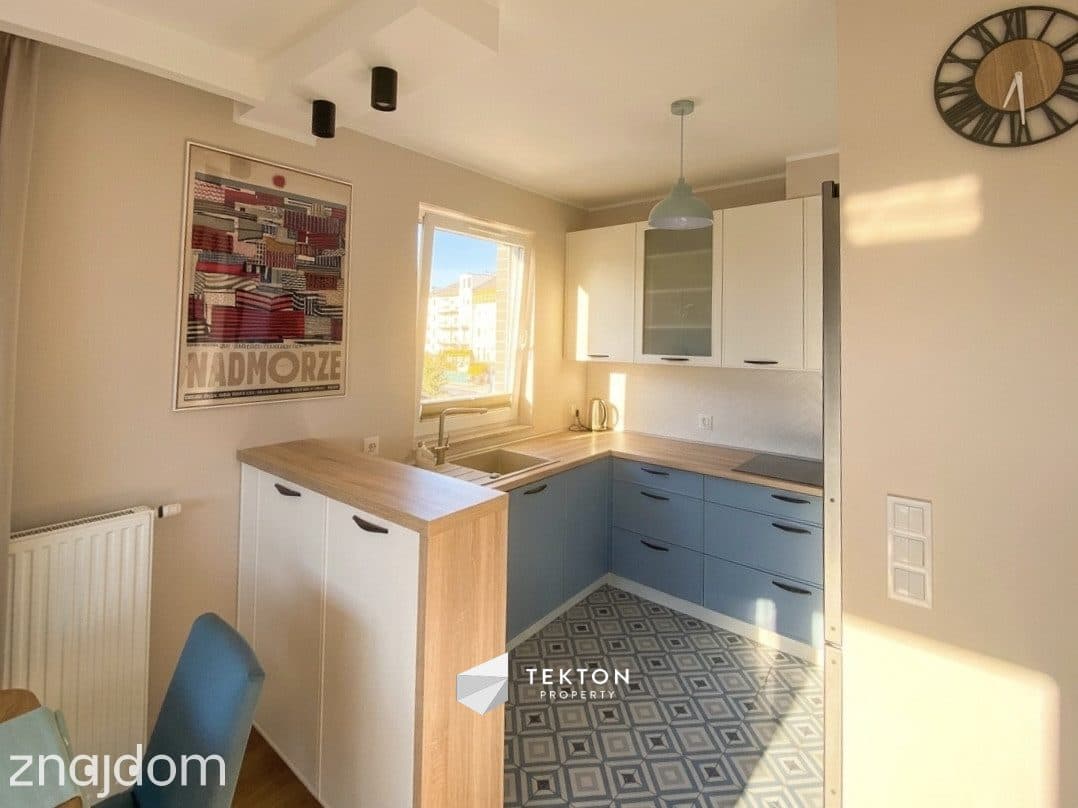 Pachnący nowością stylowy 4 pokojowy apartament - zdjęcie 2