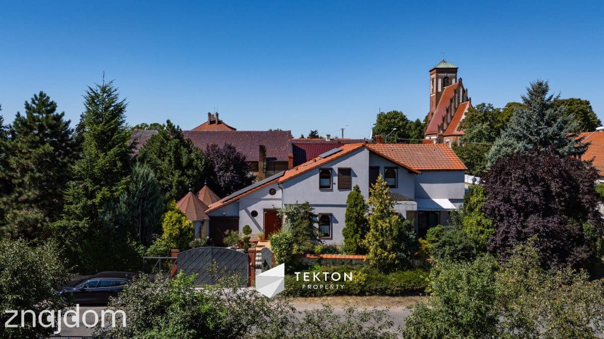 DOM Z OGRODEM| 219,8 m² | 5 POKOI | 2 ŁAZIENKI