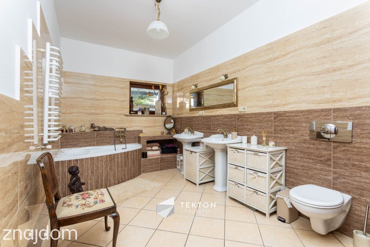 DOM Z OGRODEM| 219,8 m² | 5 POKOI | 2 ŁAZIENKI - zdjęcie 17