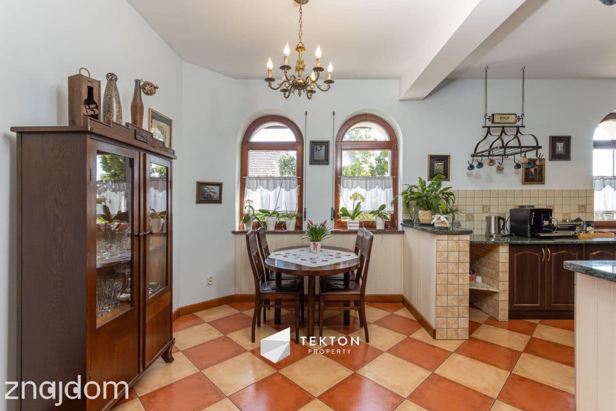 DOM Z OGRODEM| 219,8 m² | 5 POKOI | 2 ŁAZIENKI - zdjęcie 10