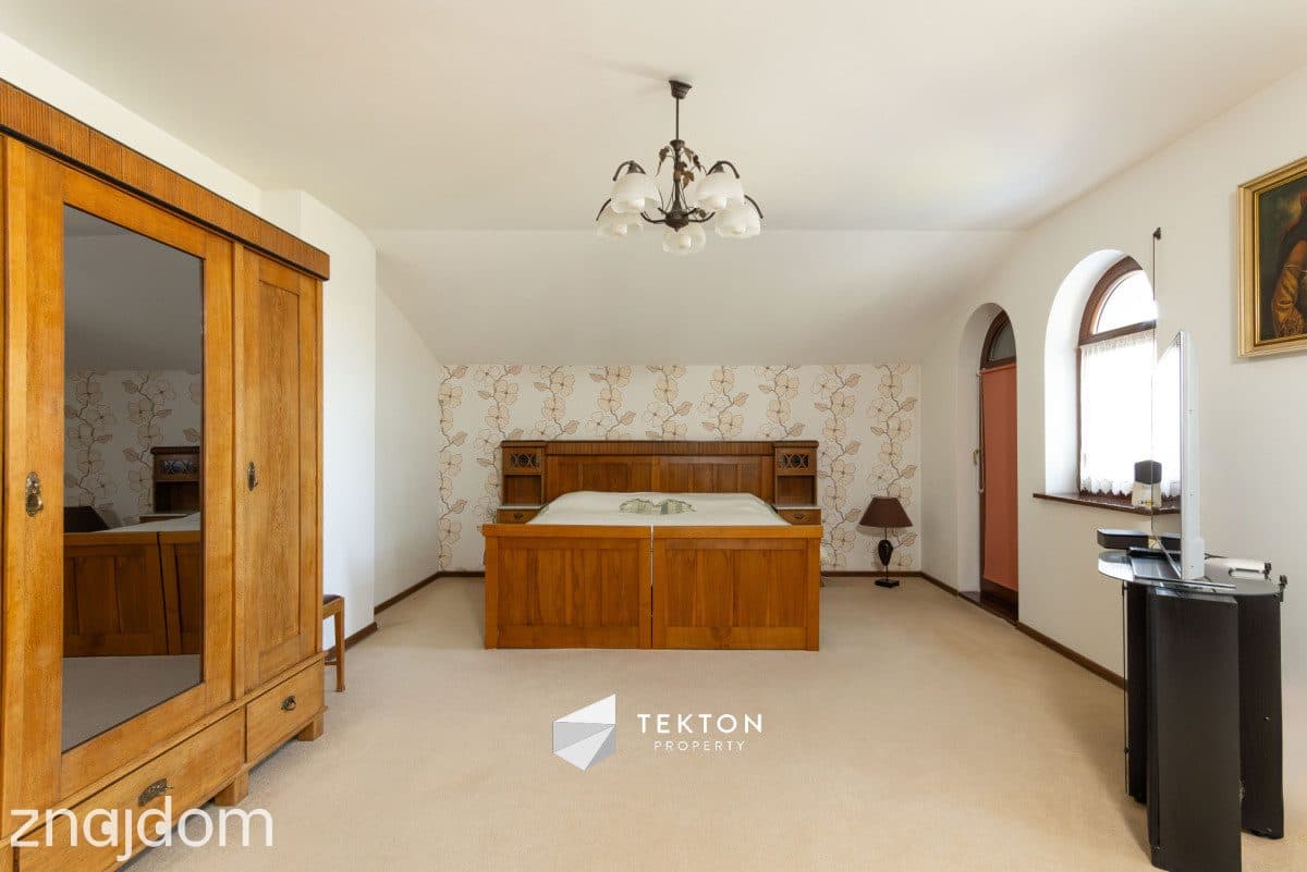 DOM Z OGRODEM| 219,8 m² | 5 POKOI | 2 ŁAZIENKI - zdjęcie 19