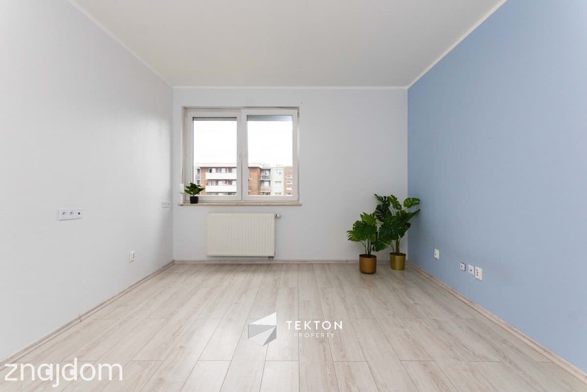 Duże 2 pokoje | 56 m² | balkon | piwnica | Zakrzów - zdjęcie 4