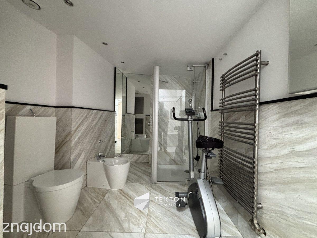 Luksusowy apartament sercu Starówki z kominkiem - zdjęcie 13