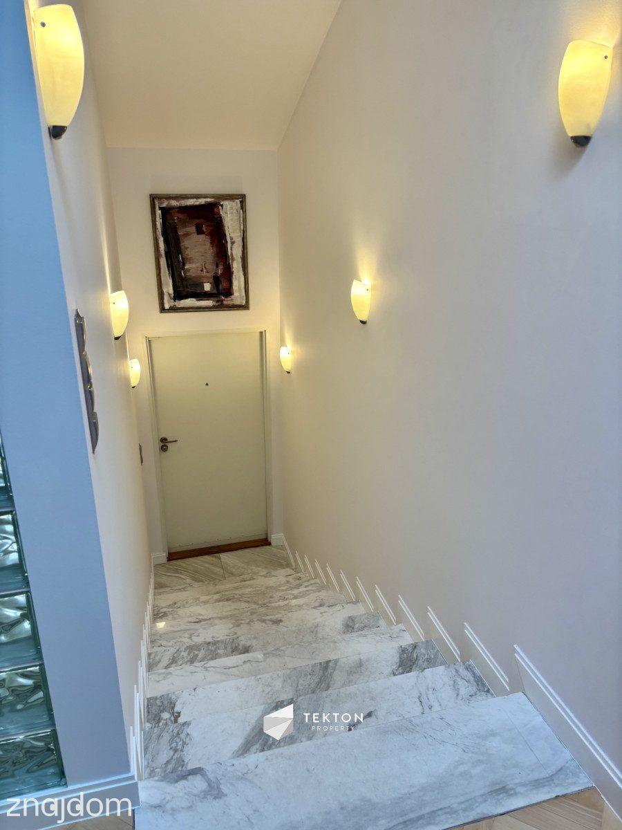 Luksusowy apartament sercu Starówki z kominkiem - zdjęcie 2