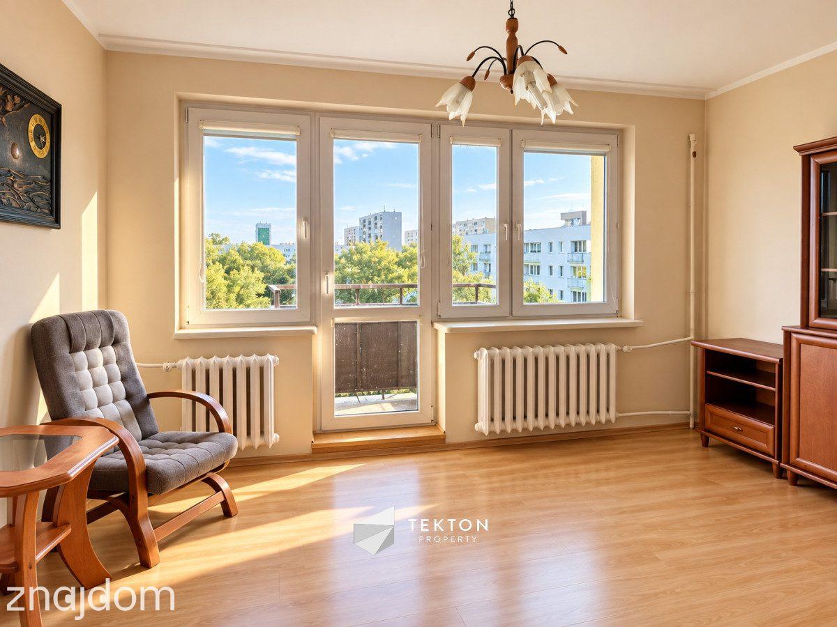 42,3 m² | 2 pokoje | Balkon | Blisko SKM