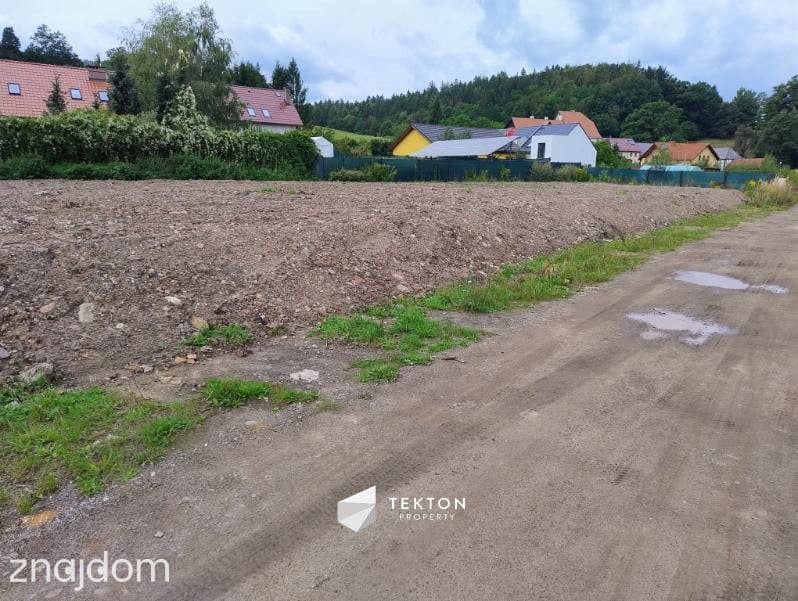 Urokliwa działka budowlana z projektem - zdjęcie 2