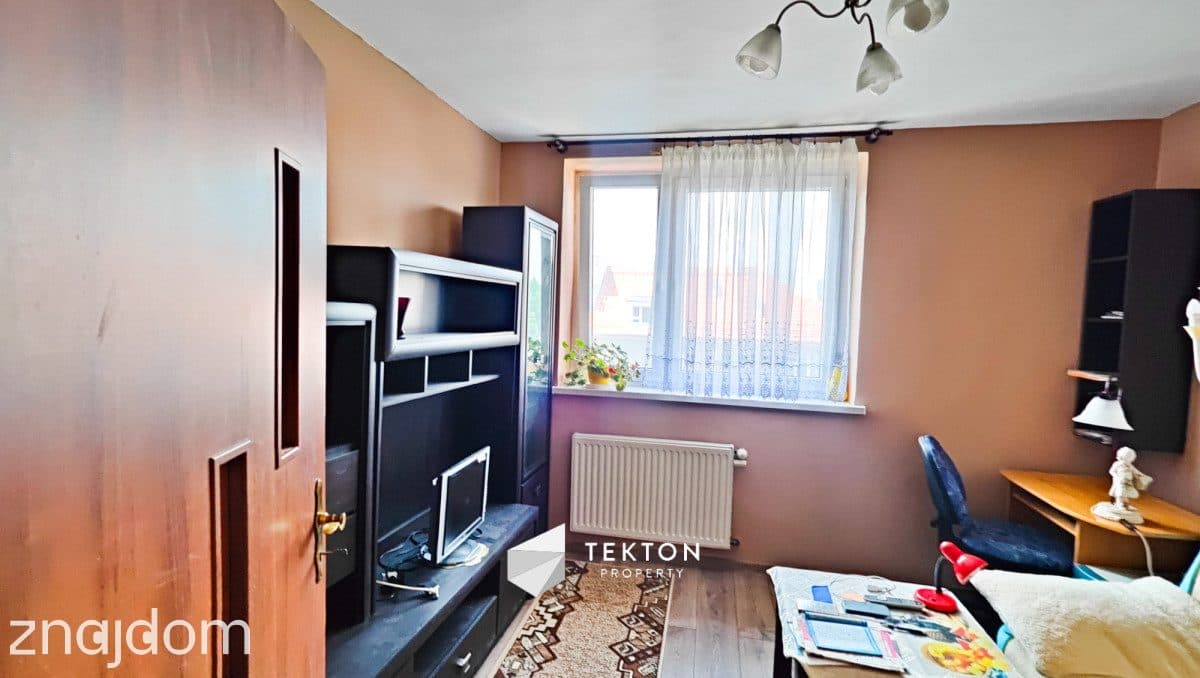5-pokojowe, przestronne mieszkanie blisko zieleni - zdjęcie 2