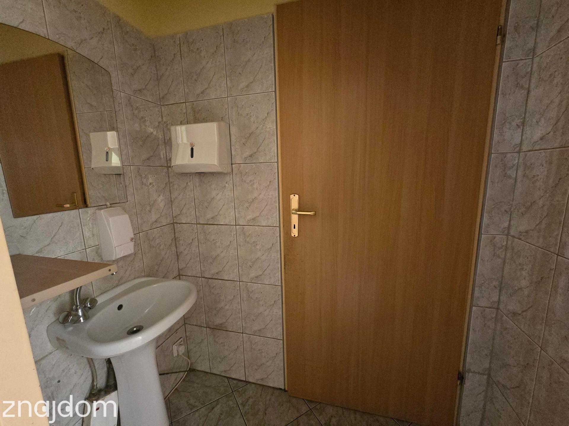 Lokal na wynajem w centrum - zdjęcie 5