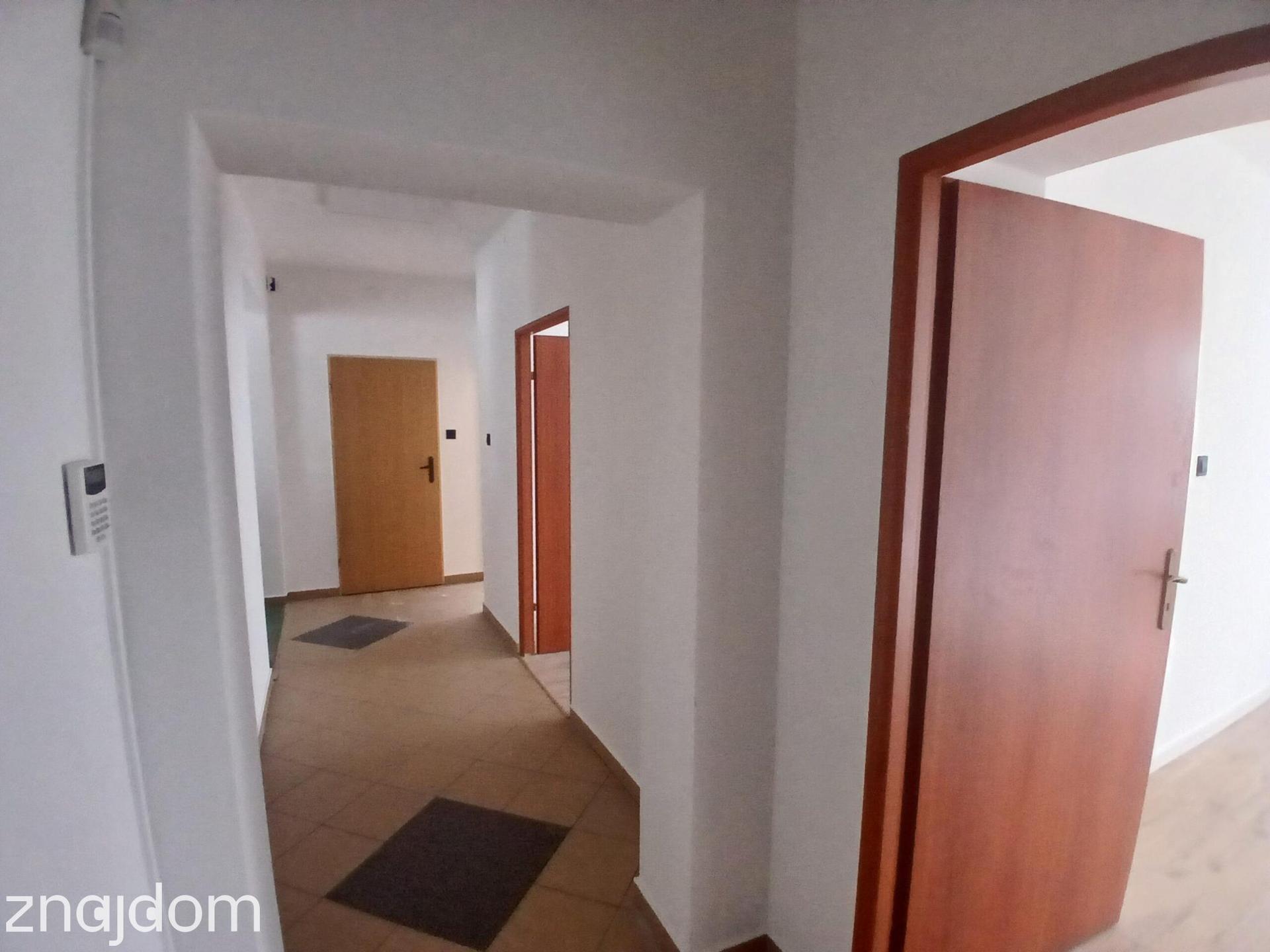 Lokal na wynajem w centrum - zdjęcie 9