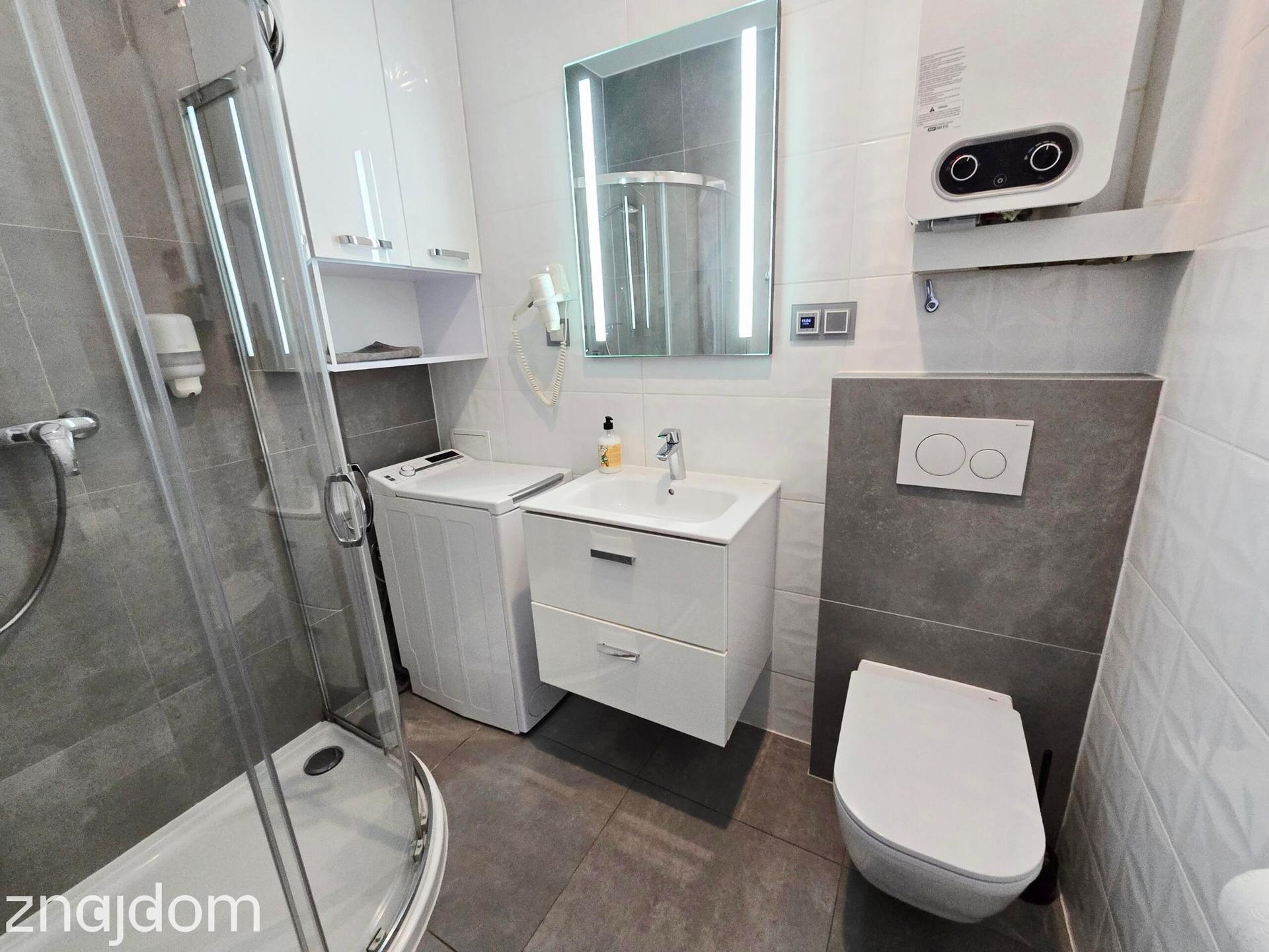 3 pokoje po generalnym remoncie | Centrum Kielc | balkon | parking - zdjęcie 9