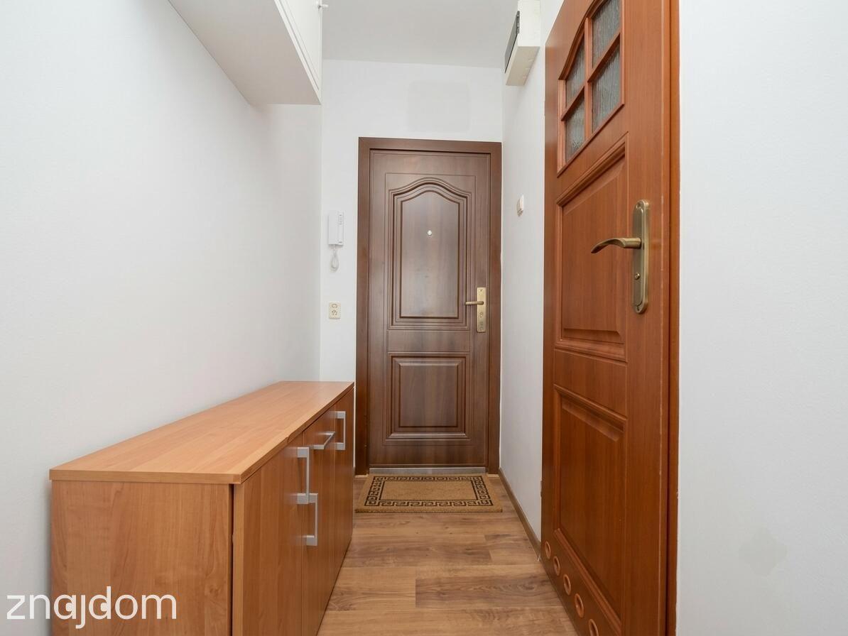 Zamieszkaj na KSM! Funkcjonalna kawalerka 22,8 m² - zdjęcie 3