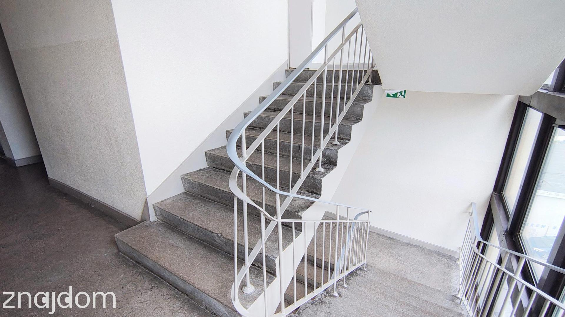 3-pokojowe mieszkanie w centrum Kielc|50,01 m²|ul. Panoramiczna|Loggia - zdjęcie 14