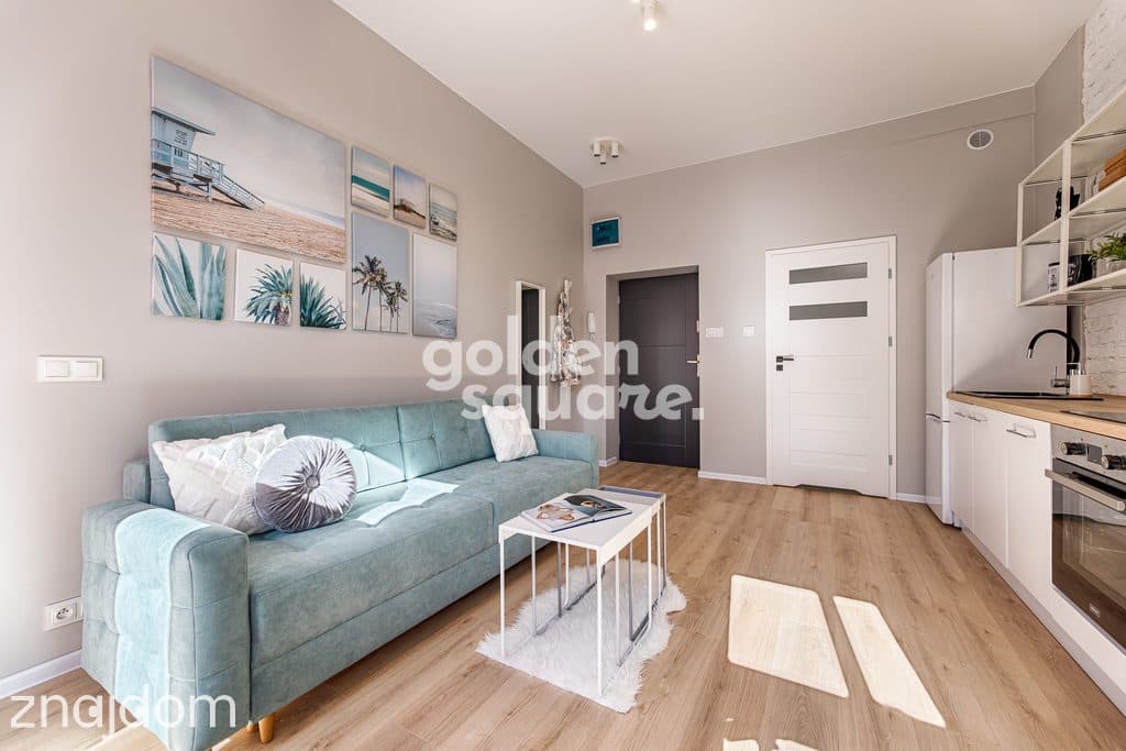 Przestronna Kawalerka Urządzona z Charakterem - zdjęcie 8