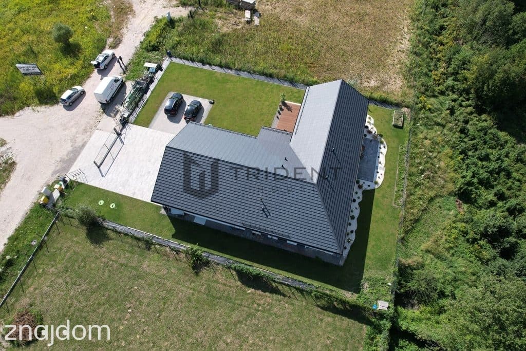 Nowoczesny dom z częścią firmową - 303 m²! - zdjęcie 15
