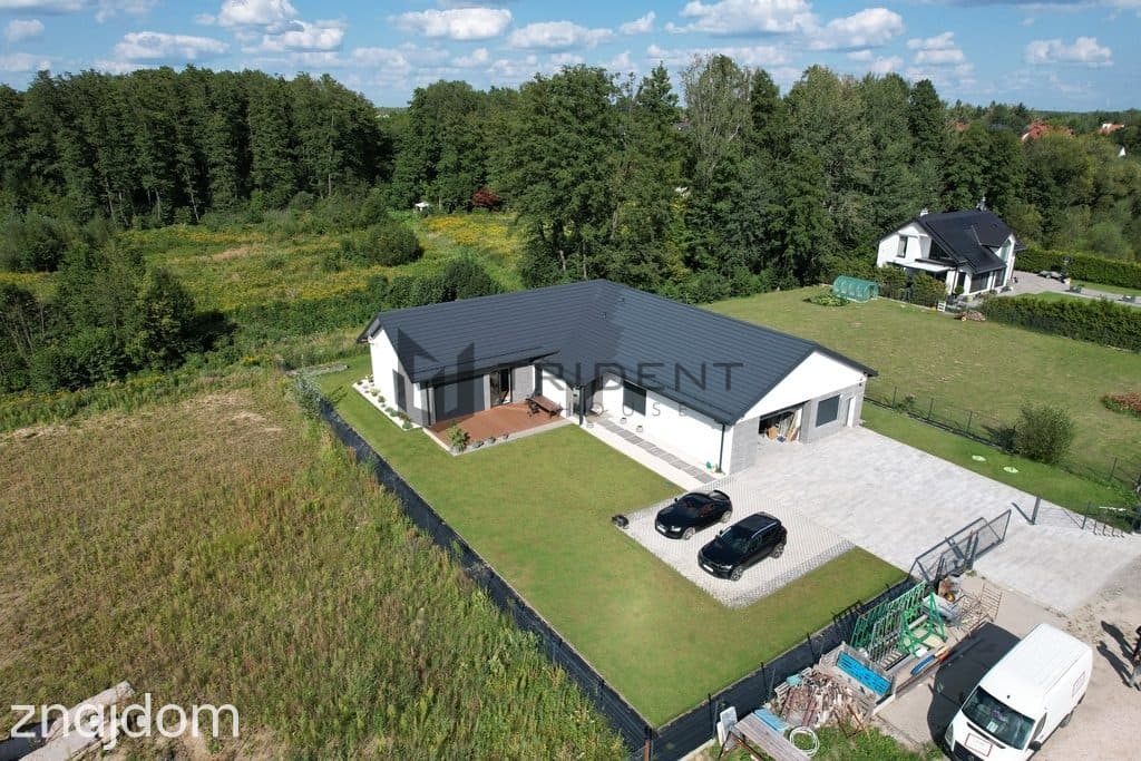 Nowoczesny dom z częścią firmową - 303 m²! - zdjęcie 14