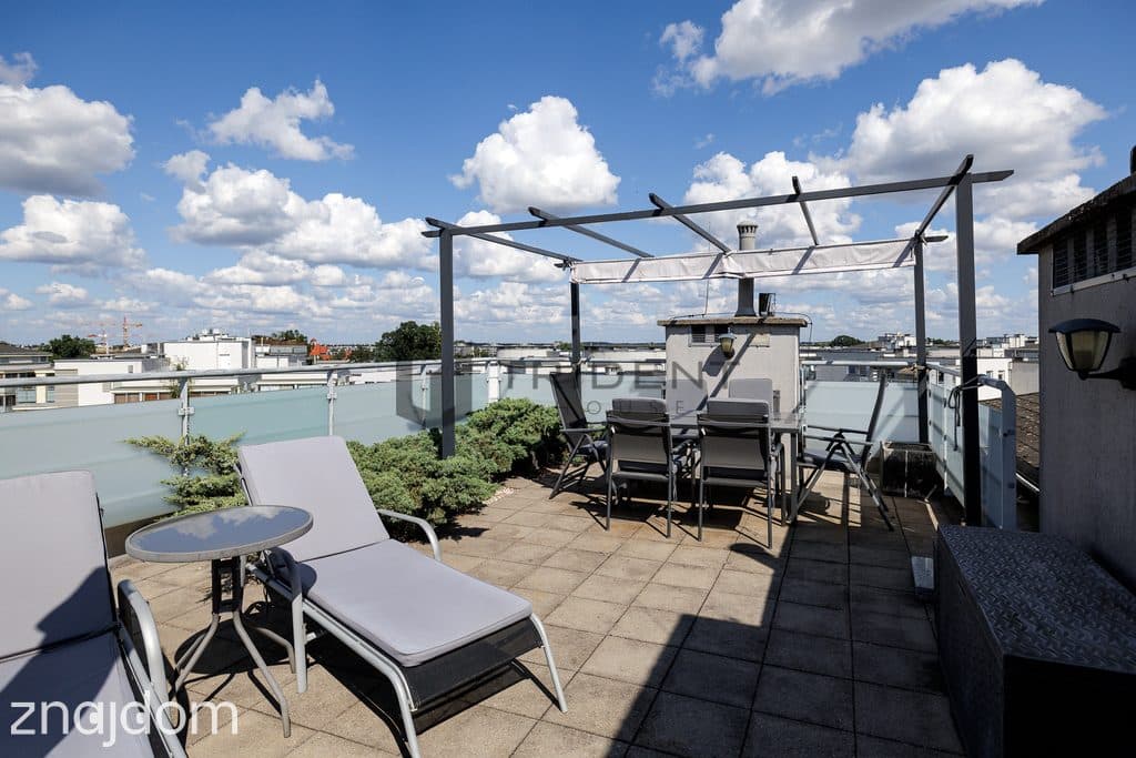 PENTHOUSE z prywatną windą i tarasem na dachu! - zdjęcie 14