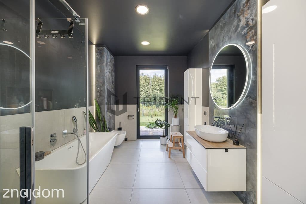 Nowoczesny dom z częścią firmową - 303 m²! - zdjęcie 4
