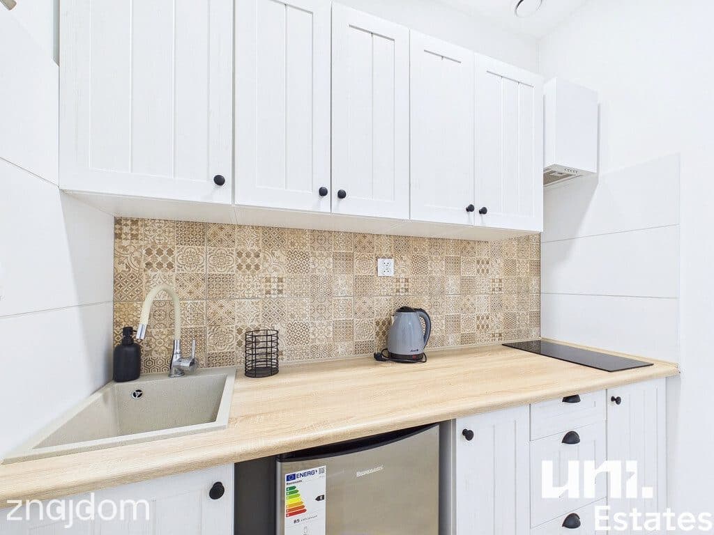 Apartament inwestycyjny z dużym tarasem - zdjęcie 4