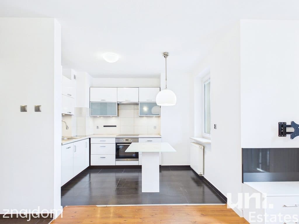 3 pokoje | 58 m² | balkon | garaż | Obozowa