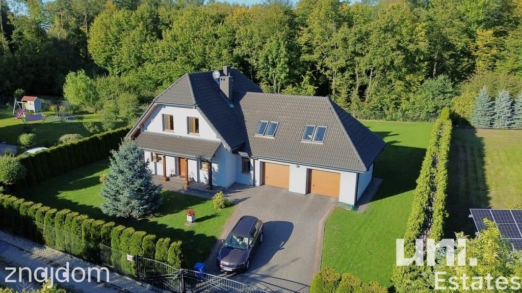 Podmiejska posiadłość pod lasem | Prywatny sad - zdjęcie 6
