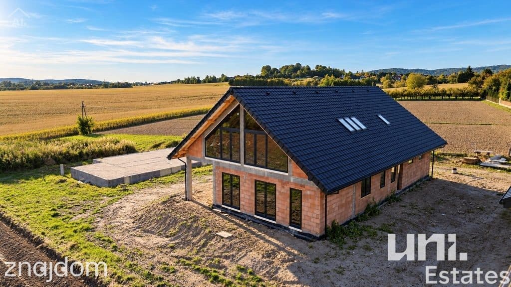 Parterowy dom z antresolą | 2x garaż | widok na pola