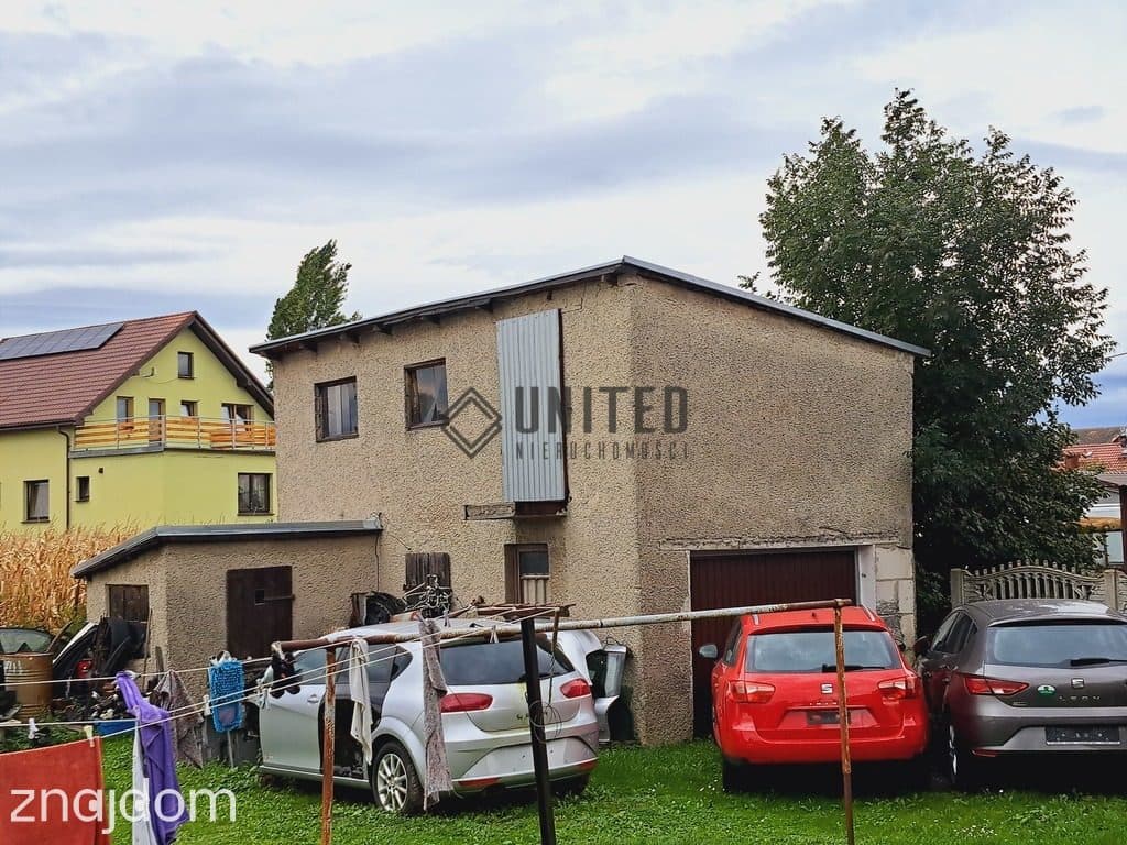 DOM w Domaniowie z ogrodem - zdjęcie 3