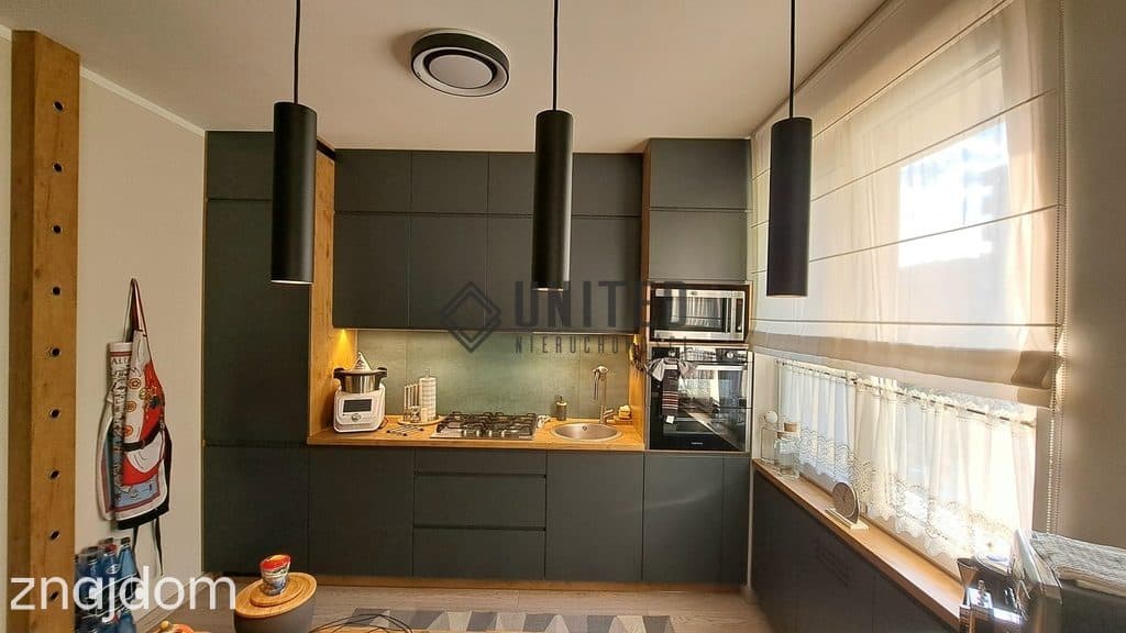 Okolice ul. Żelaznej balkon/piwnica/lux - zdjęcie 6